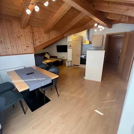 Daire Nebenhaus - Haus Heigl